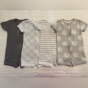 ALL 4 Hanes Short Sleeve Zip Rompers 6-12 Months